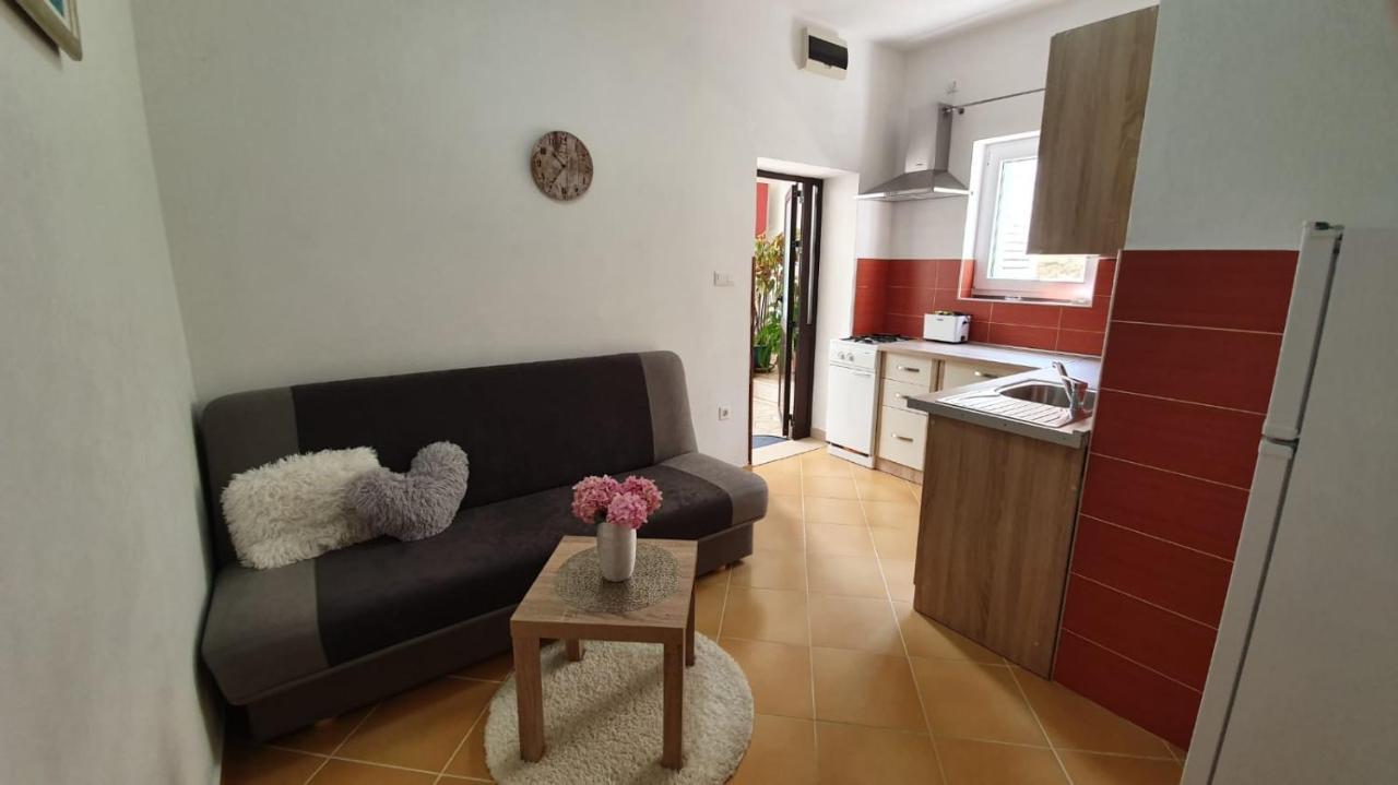 Apartment Franic Sućuraj Extérieur photo